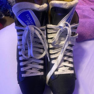 Black 1993 Bauer Supreme 3000 Hockey Skates Regular Width 9