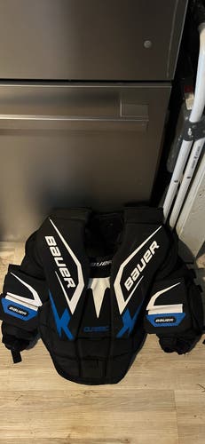 Medium Bauer Classic Goalie Chest Protector (Used)