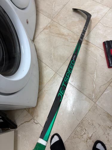 Intermediate Bauer Right Handed Hockey Stick P28 55 Flex (Used)