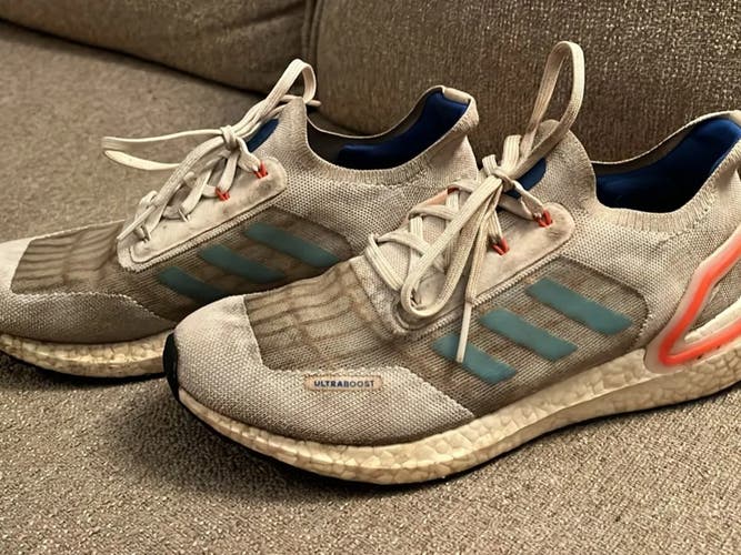 Used Adidas Ultraboost Men's 8 Sneakers