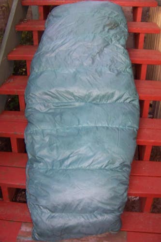 Vintage Unbranded Down Semi-Rectangular Sleeping Bag