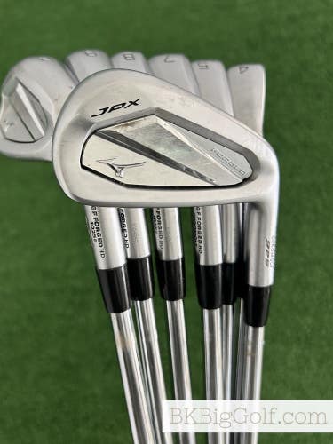 Mizuno JPX 925 Forged Iron Set 4-P / Dynamic Gold 120 Stiff +1/2