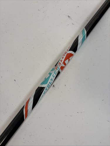 Warrior Kryptolyte Lacrosse Shaft, 30"