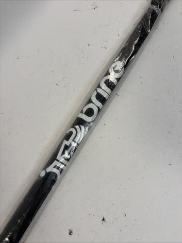 Brine Mantra Lacrosse Shaft, Flip Grip, 32", Black