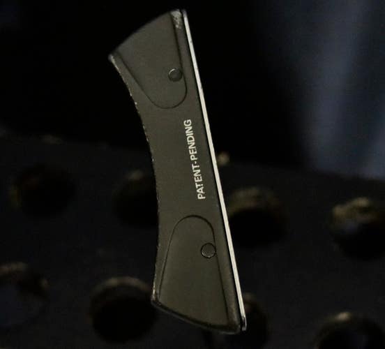 TAYLORMADE CB2 PUTTER LENGTH: 31 IN RIGHT HANDED