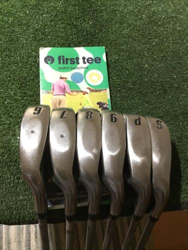 King Cobra 3400 I/XH Transition Design Irons Set (6-PW-SW) Regular 70g Graphite