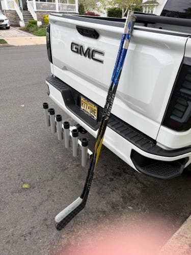 Intermediate Bauer Vapor Flylite Right Handed Hockey Stick P92M 65 Flex (Used)