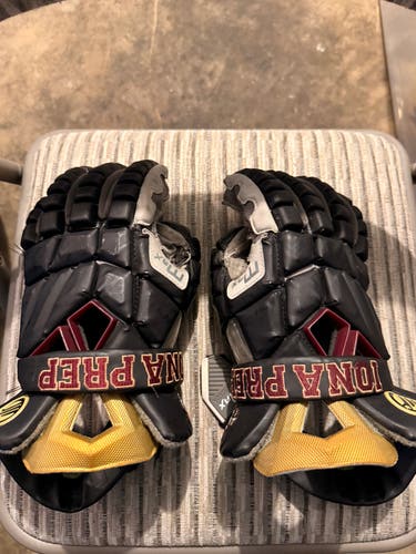 Iona Prep Maverik Max Lacrosse Gloves (Used)