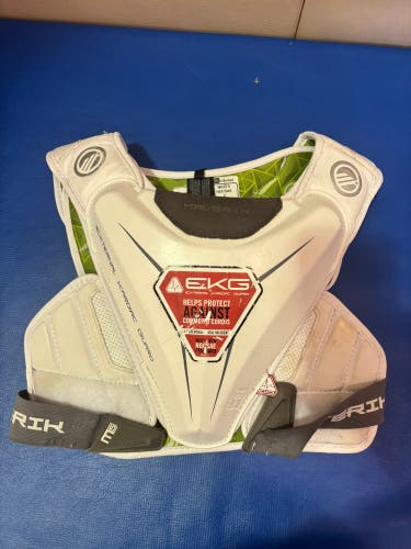 Medium Adult Maverik MAX EKG Shoulder Pads (Used)
