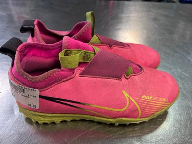 Used Nike Soccer Turf Shoes Pink Junior 03.5 11868-S000069256