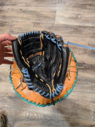 Worth Liberty Advanced LA125MA14 12.5" Fastpitch Softball Glove Softball Glove 12.5"