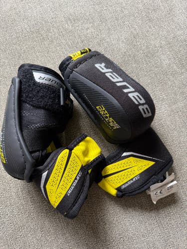 Youth Large Bauer Supreme Ultrasonic Elbow Pads (Very gently used)