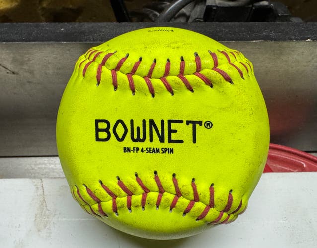 Bownet 2 Seam Spinner & 4 Seam Spinner -12” Pitching Training Softballs (2 Balls)