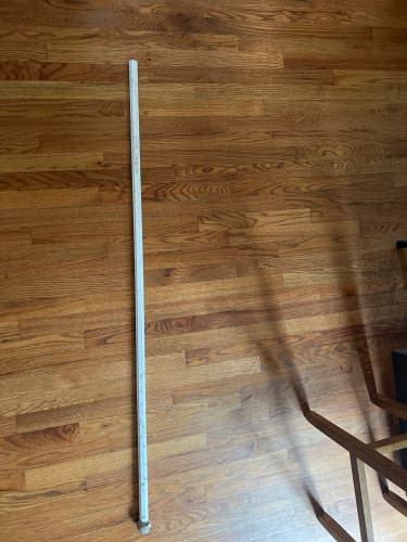 White Maverik Caliber Shaft (Used)