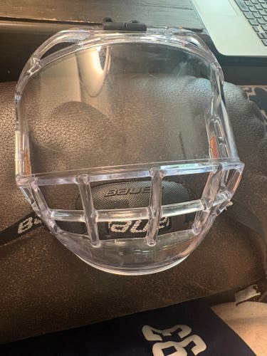 Small Bauer Concept 3 Full Shield Shield (Used)