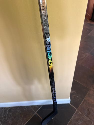 Senior CCM Ribcor Trigger 8 Pro Right Handed Hockey Stick P28 75 Flex Pro Stock (New)