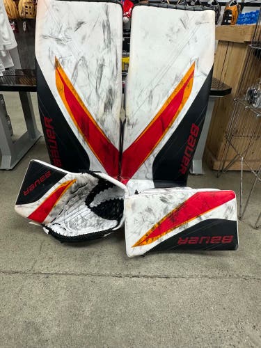 33" 2024 Bauer Hyperlite 2 Regular Goalie Full Set Pro Stock (Used)