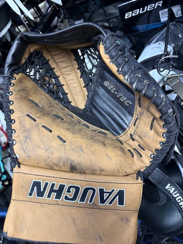 Vintage Vaughn Velocity Full Right Catcher **Used**
