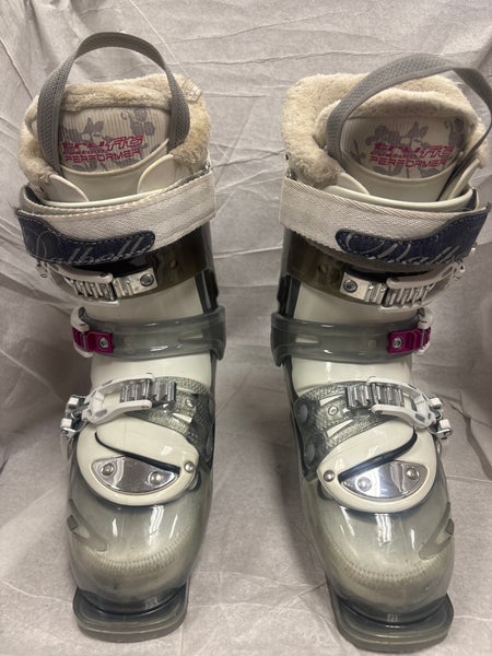 Mondo 23.5 Women's Dalbello Raya All Mountain Ski Boots Soft Flex (Used)