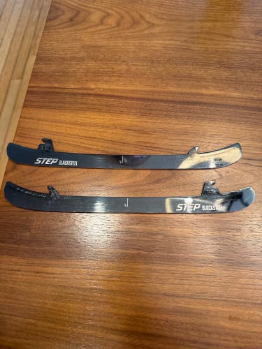 Step Steel Blacksteel 263 mm (Used)