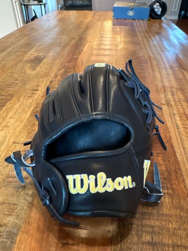 Wilson A2000 RH Infield Baseball Glove 11.5" (New)