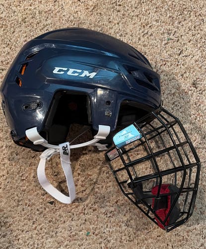 Large CCM Tacks 710 Helmet With Cage Great Shape