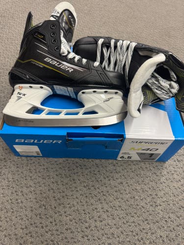 Bauer Supreme M40 Hockey Skates 6.5 (New)