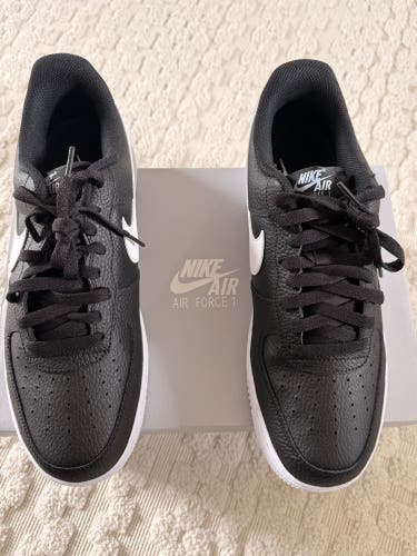 Black Unisex Size M 10.5 (W 12) Adult Nike Air Force 1 Shoes (New)