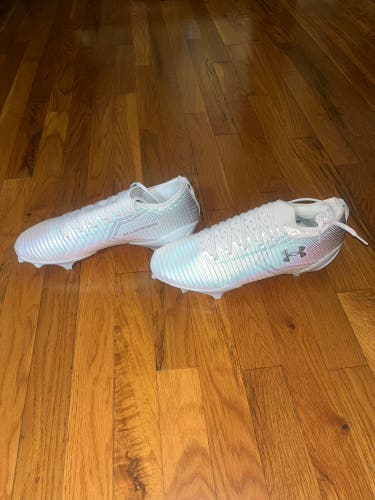 White Unisex Size M 10.5 (W 11.5) Adult Under Armour Blur pro Low Top (New)