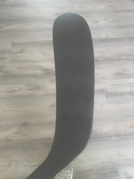 Junior CCM JetSpeed Right Handed Hockey Stick P28 50 Flex (Used)