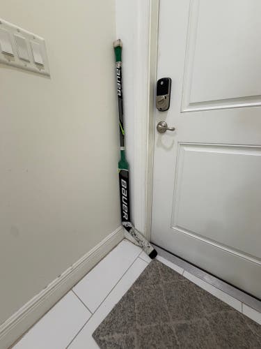 Youth Bauer Prodigy Regular Goalie Stick 20" Paddle (Used)
