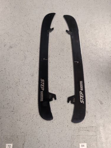 Step Steel SB XS Black 255 mm (New) No original packaging.