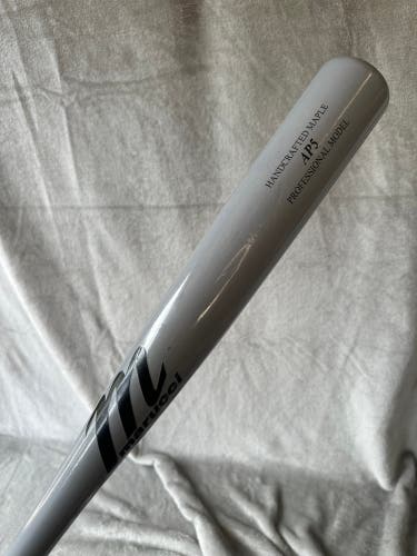 2023 Marucci AP5 Maple Bat Maple 32" (Used)