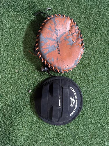 Primed RH and Athletic Specialties
universal Infield training Baseball Glove (Used)