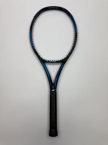 Yonex Ezone DR 98, 4 1/4 Very Good Condition