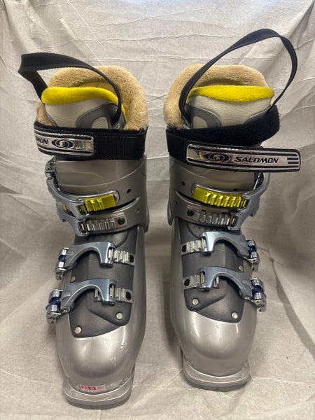 Mondo 23.5 Women's Salomon Irony All Mountain Ski Boots Soft Flex (Used)