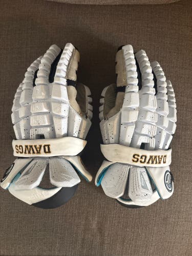 UMBC Men’s Division 1 Team Issued Gloves