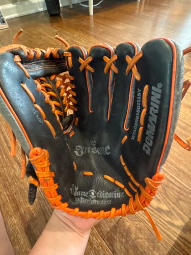 DeMarini Insane RH Outfield Baseball Glove 11.5" (Used)
