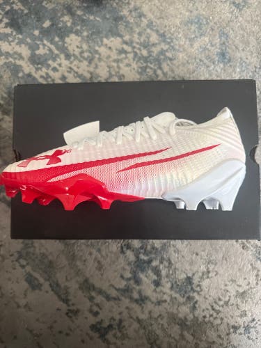 White Under Armour Blurr Pro size 10.5 (new with box)