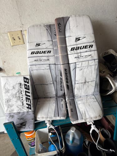 32" Bauer Regular Goalie Full Set (Used)