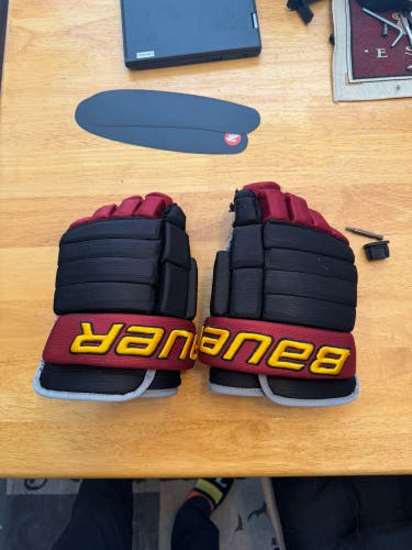 Bauer 4-Roll Pro Gloves 13" Pro Stock (Used)
