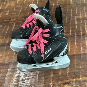 Black 2018 CCM Tacks 9040 Hockey Skates Regular Width 10 (Used)