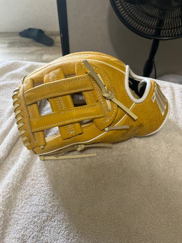 2023 Marucci Acadia LH Baseball Glove 12" (New)