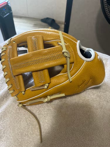 2023 Marucci Acadia LH Infield Baseball Glove 11.5" (New)