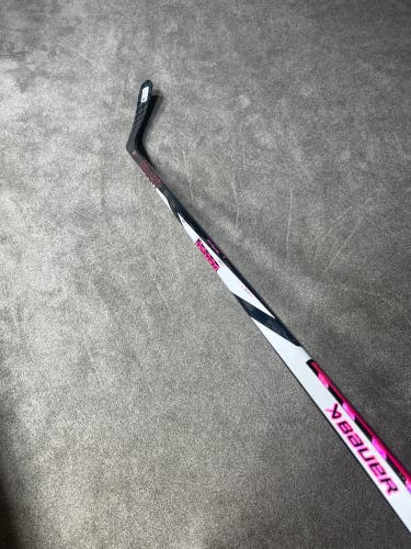Senior Bauer Twitch Right Handed Hockey Stick P92 70 Flex (New)