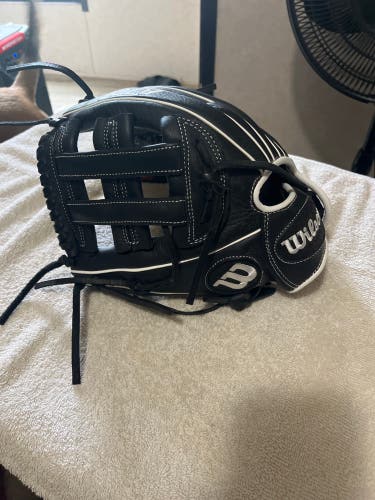 2023 Wilson A700 LH Softball Glove 12" (New)