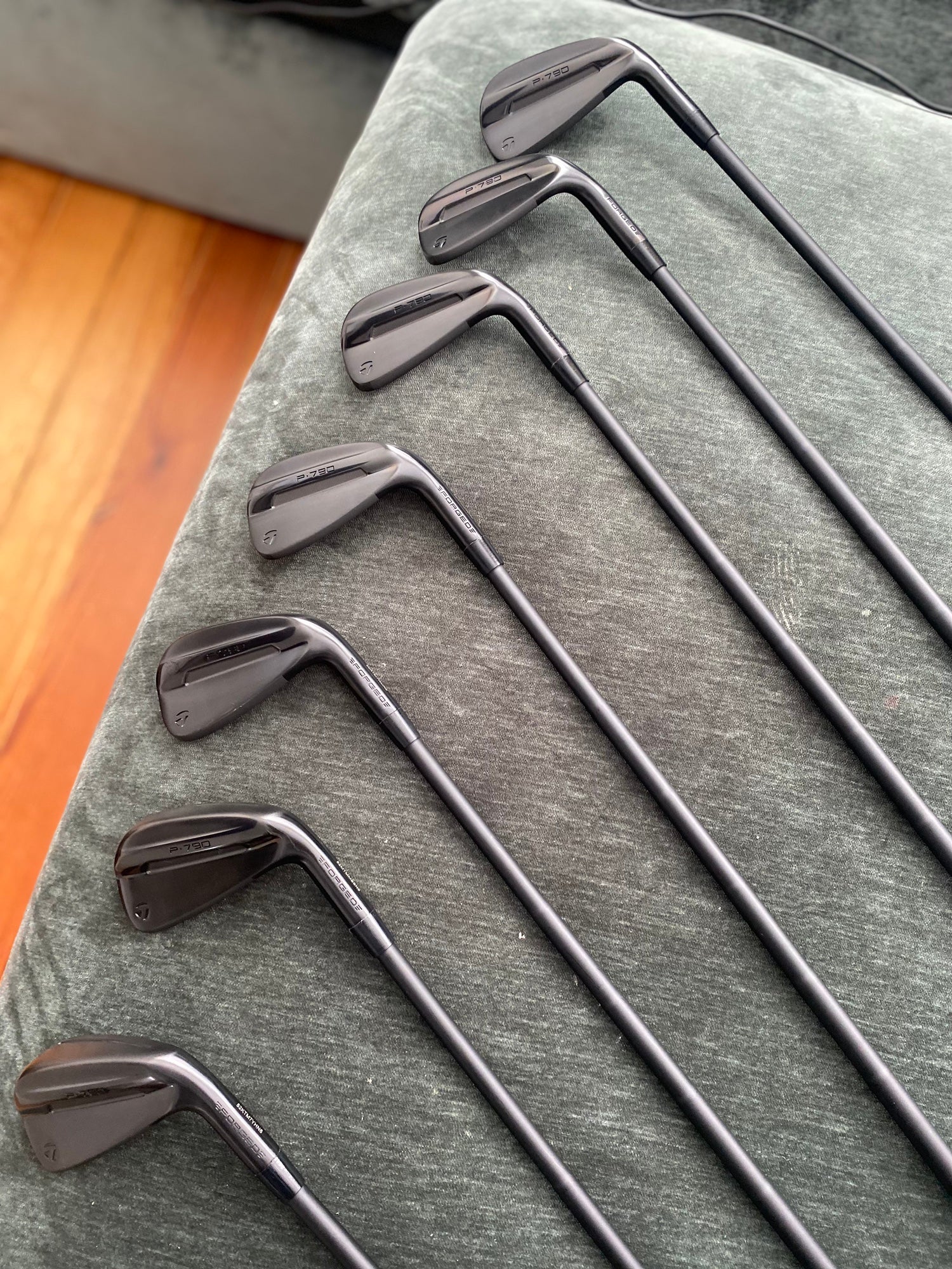 TaylorMade P790 Black Iron Set 4-PW Dynamic Gold S400 Tour Issue