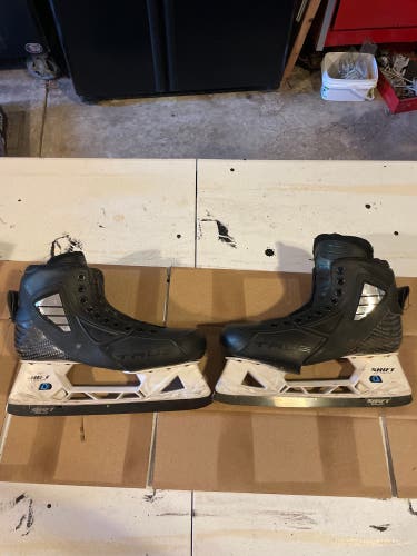 True 2 Piece Hockey Goalie Skates 10 (Used)