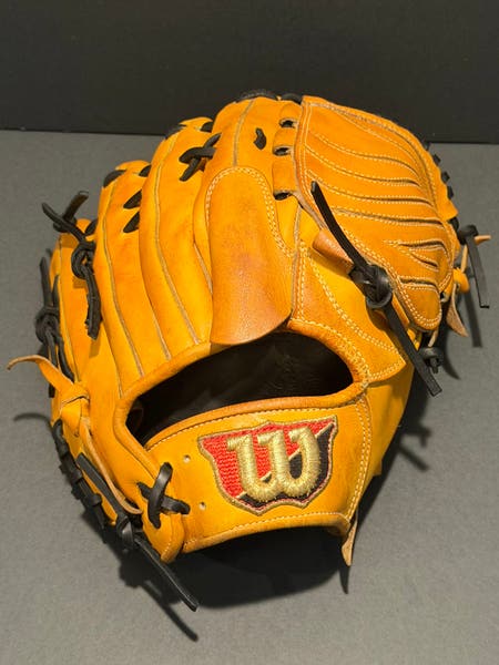 Rare Japanese Wilson Staff Kip 1W model RH Pitcher's Baseball