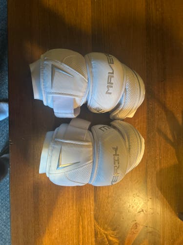 Large Adult Maverik M6 Arm Pads (Like New)